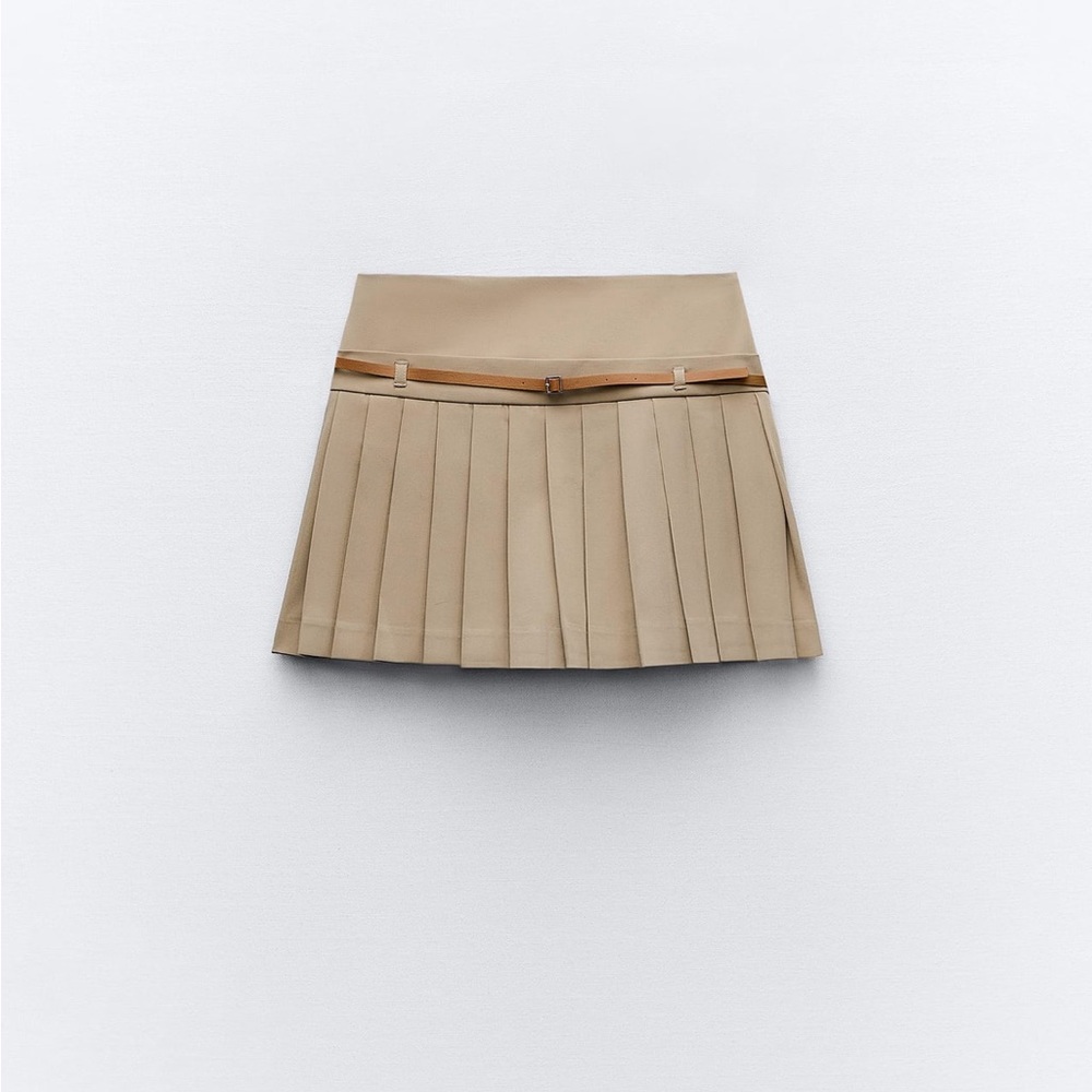 Pleated skort